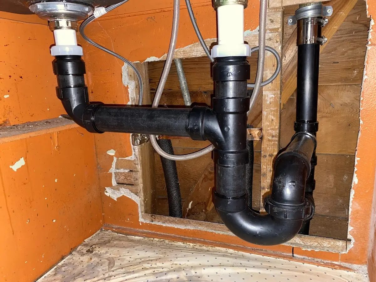 Professional Pipe Bursting equipment and tools on the job in Lyndon